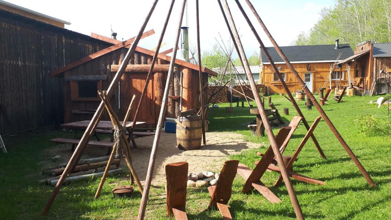 Hebergement De La Montagne St-Roch Saint Roch de Mekinac ภายนอก รูปภาพ