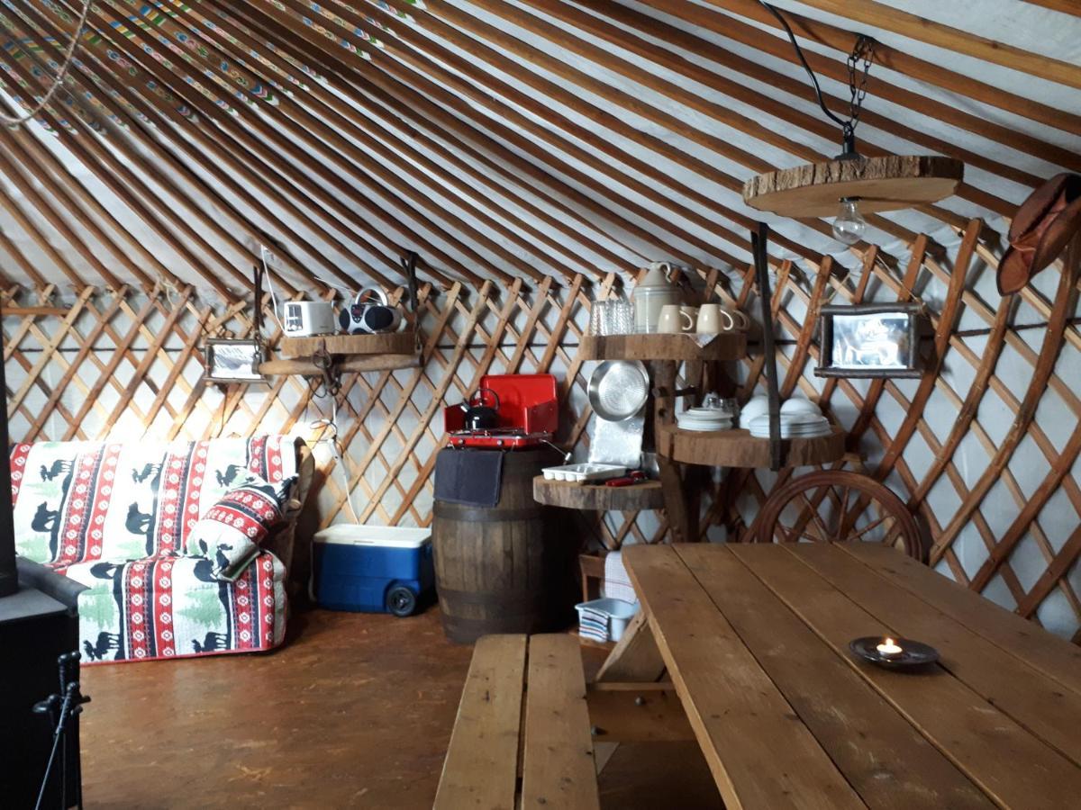 Hebergement De La Montagne St-Roch Saint Roch de Mekinac ภายนอก รูปภาพ